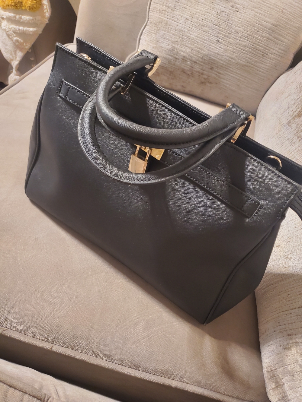 Danier Black Leather  with Gold Hardware Handle Bag Womens